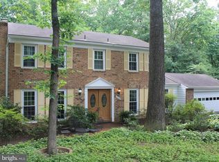 11728 Quay Rd, Oakton, VA 22124