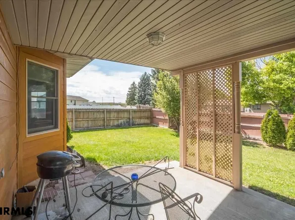 716 Evergreen St, Kimball, NE 69145