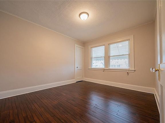 2nd image of 2168 Richland Ave