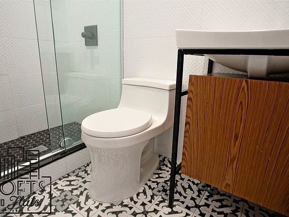 5th image of 1243 Dean St APT 3