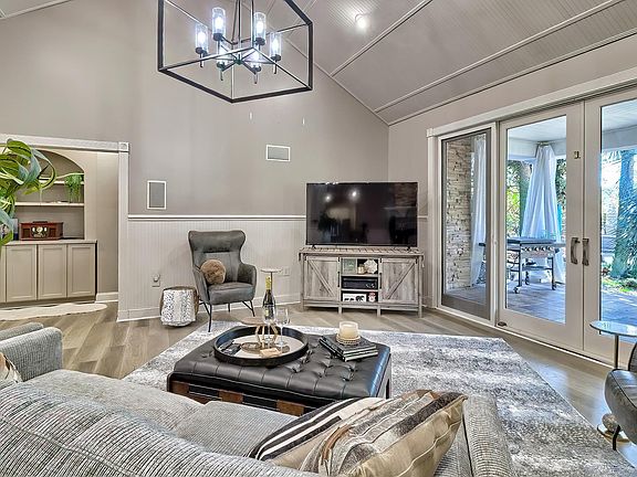 5th image of 417 Oxenbridge Way