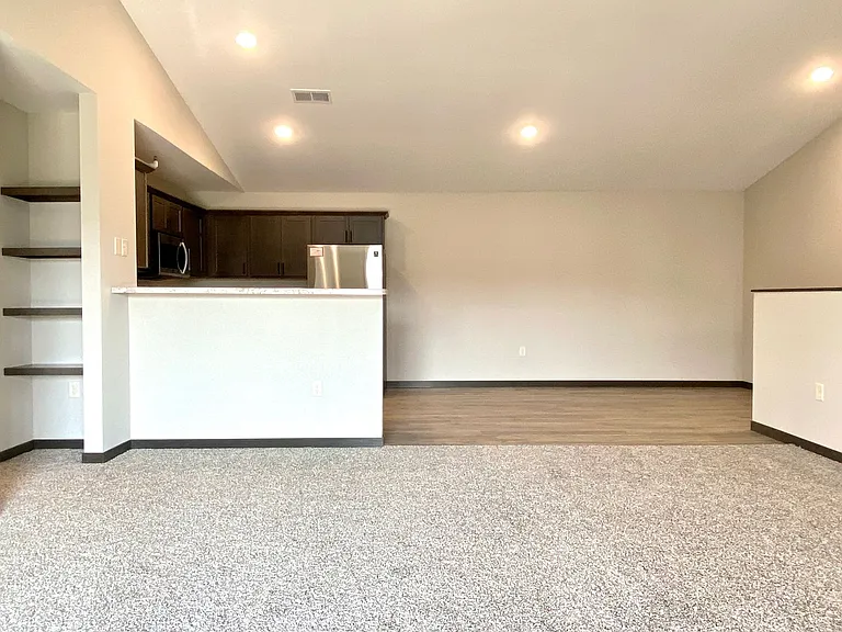 786 Peregrine Cir — Photo 61