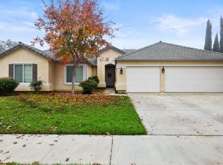 3401 W Newton Ct, Visalia, CA 93291
