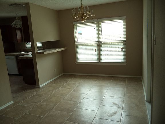 3rd image of 5119 Tom Stafford Dr