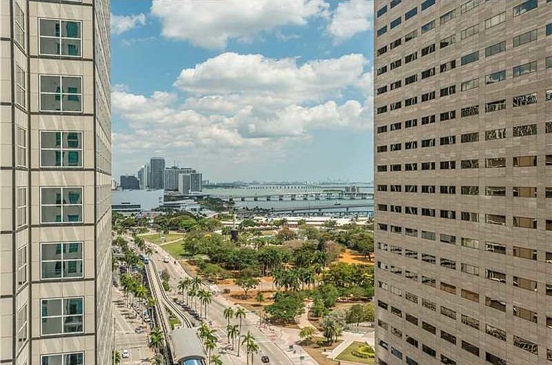1st image of 300 S Biscayne Blvd APT 1816