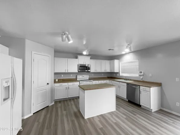 11602 W MOUNTAIN VIEW Road, Youngtown, AZ 85363