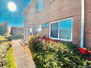 506 N 39th St, Seattle, WA 98103