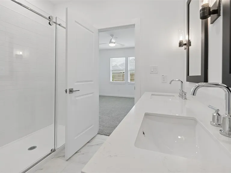 556 Day Station Dr — Photo 20