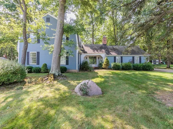 140 Millpond Rd, Aurora, OH 44202