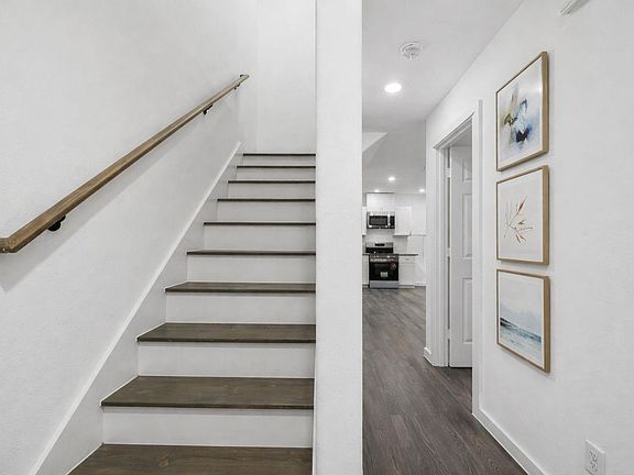 5th image of 8639 Peachtree St