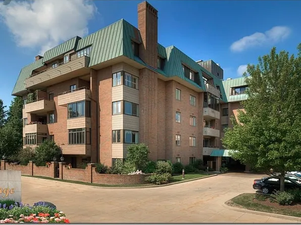 5150 Three Village Dr APT 3H, Lyndhurst, OH 44124