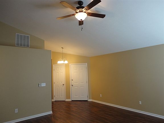 2nd image of 7638 Hyatts Ln