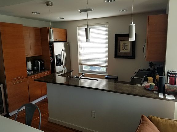 4th image of 400 4th Ave S APT 702
