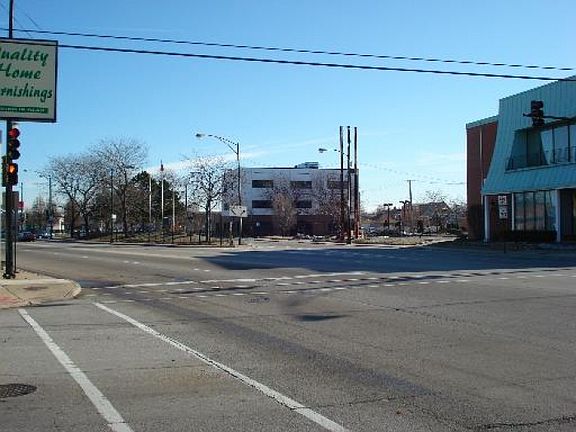 4th image of 6353 W 55th St