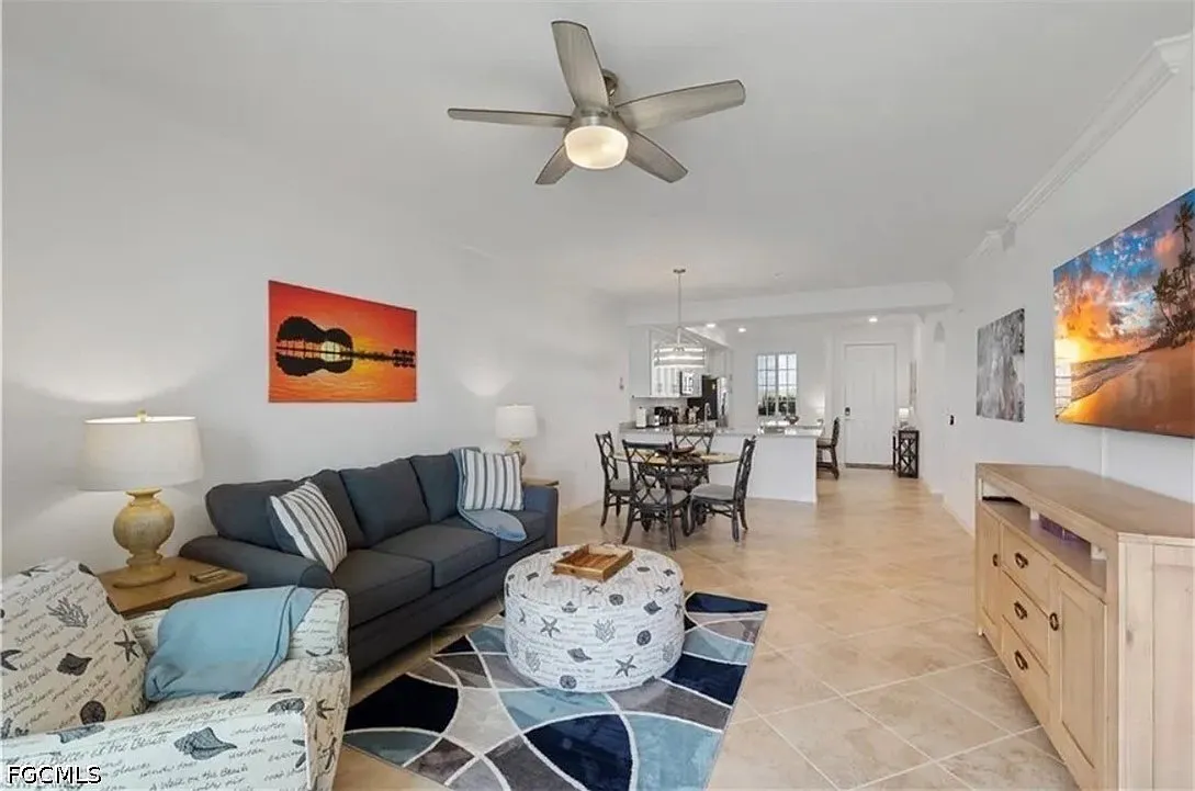 2 bed, 2.0 bath, 1120 sqft, $4,700 — Photo 2