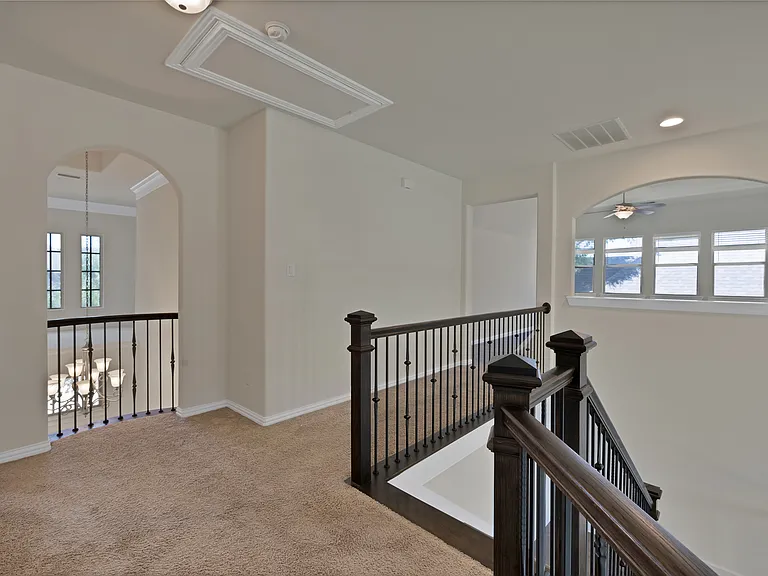 2600 Fairhill Ln — Photo 31