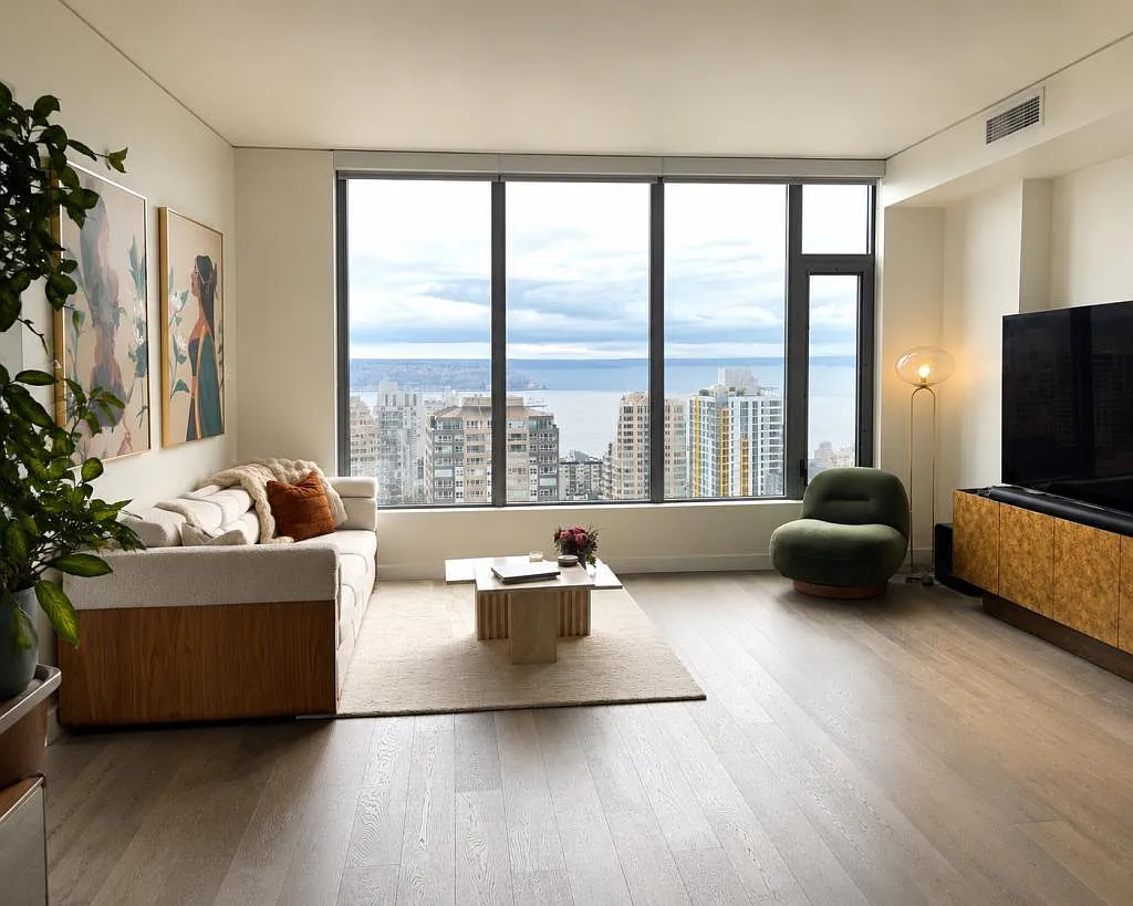 Spire - 1 bedroom — Photo 1