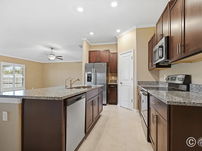 15430 Miller Creek Dr — Photo 5