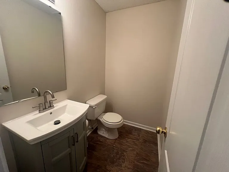176 English Hills Dr — Photo 8