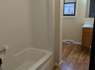 527 W Scott St, Whitewater, WI 53190