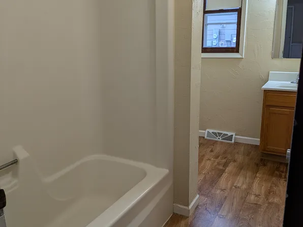 527 W Scott St, Whitewater, WI 53190