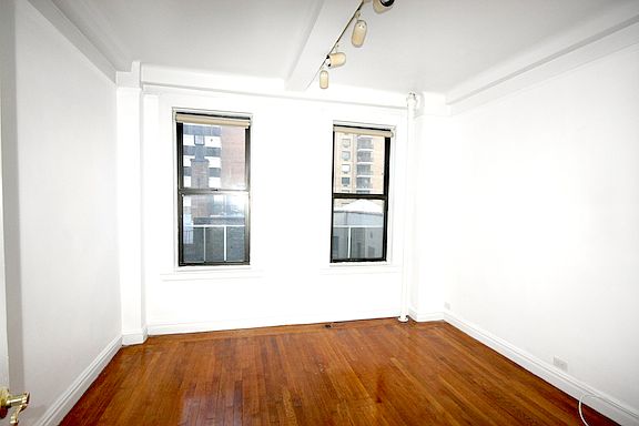 1st image of 17 W 64th St APT 7F