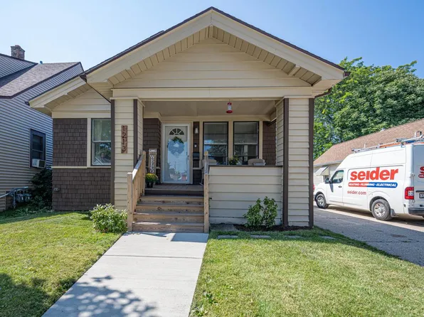 1213 South 86th STREET, West Allis, WI 53214