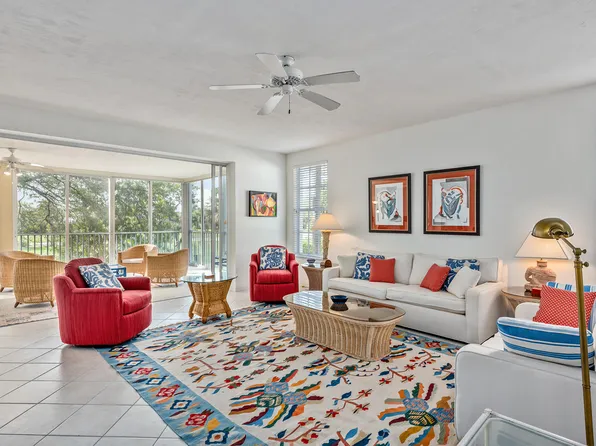 776 Eagle Creek Dr Unit 203, Naples, FL 34113