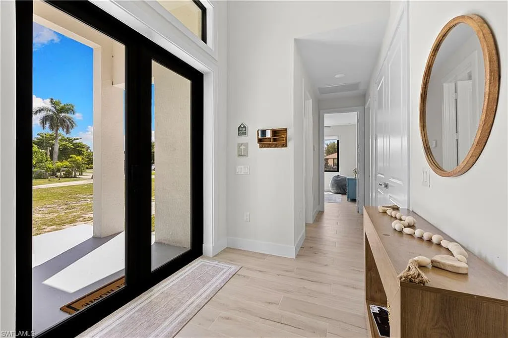 4 bed, 3.0 bath, 1981 sqft, $4,500 — Photo 4