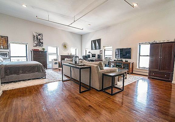 2nd image of 120 Cedar St APT 5B