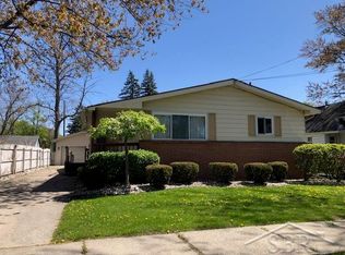 1724 N Oakley St, Saginaw, MI 48602