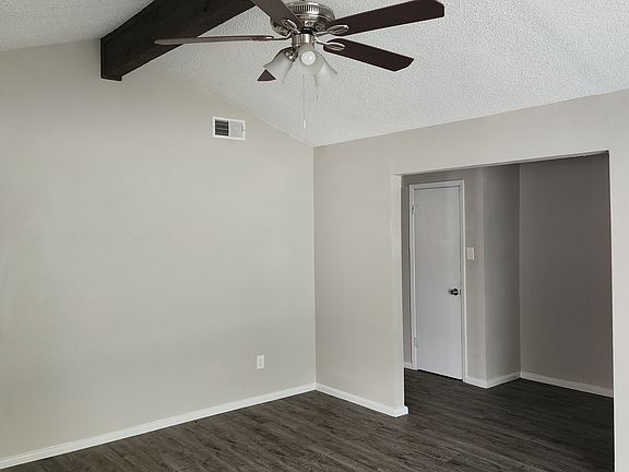 5th image of 6401 Winn St