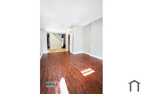 1514 N Ellamont St Photo 1