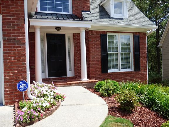 2nd image of 3641 Edenbourgh Pl