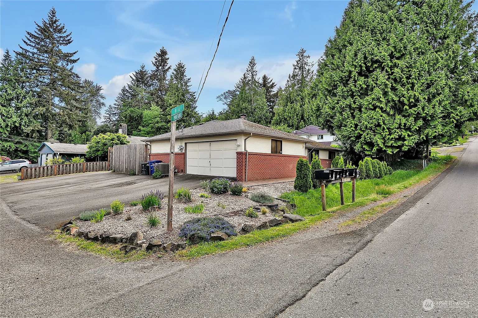 4733 S 164th Street photo 1