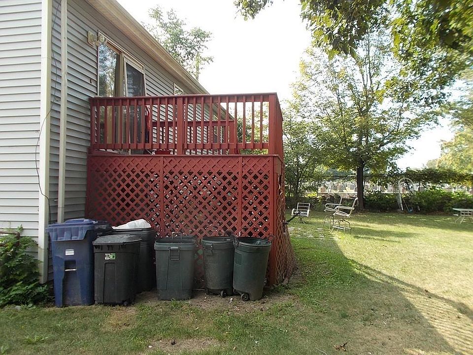 2nd image of 2 Stonecrest Rd