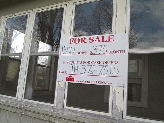 5th image of 217 W McArthur St