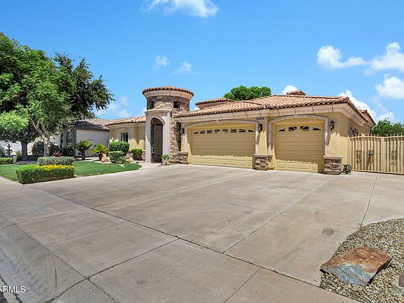 3rd image of 20476 E APPALOOSA Drive