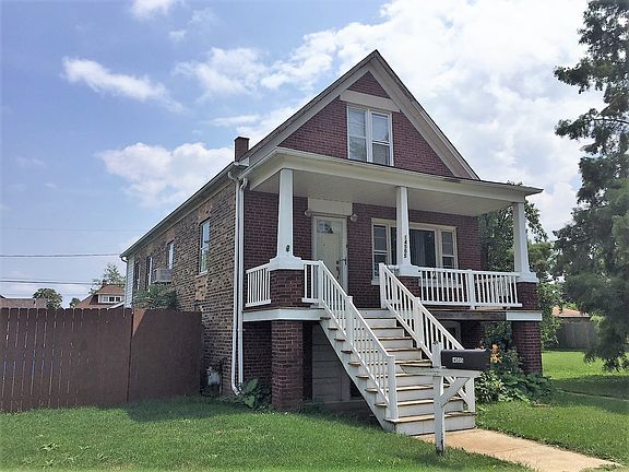 3rd image of 14505 Sherman Ave