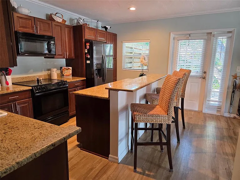 3157 Goldenrod St #B — Photo 3