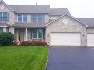 5325 Fox Path Ln, Hoffman Estates, IL 60192