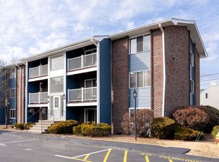 5 Woodcrest Ct APT 2, Weymouth, MA 02190