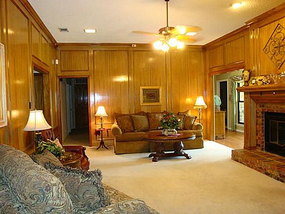 4th image of 1409 Waterford Pl