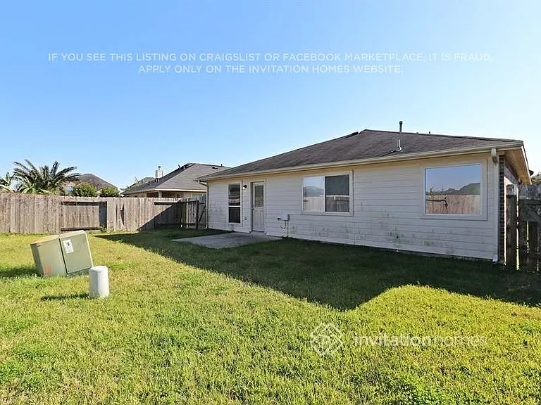 110 Rodeo Dr — Photo 17