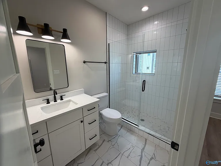 13 Vine St NE — Photo 17