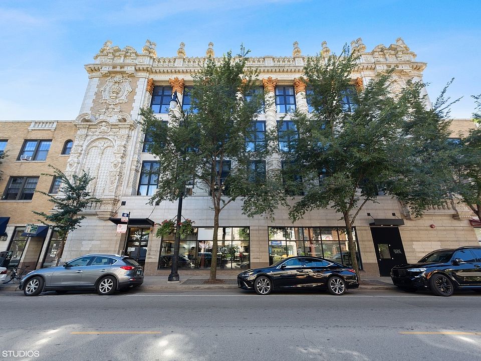 1st image of 1635 W Belmont Ave #205