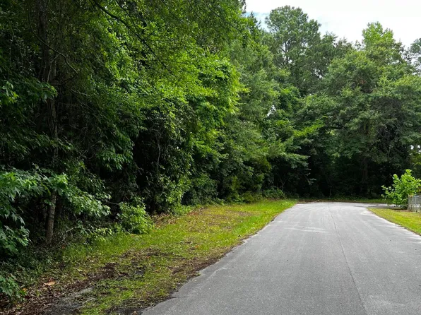 2401 New Bern Avenue, New Bern, NC 28562