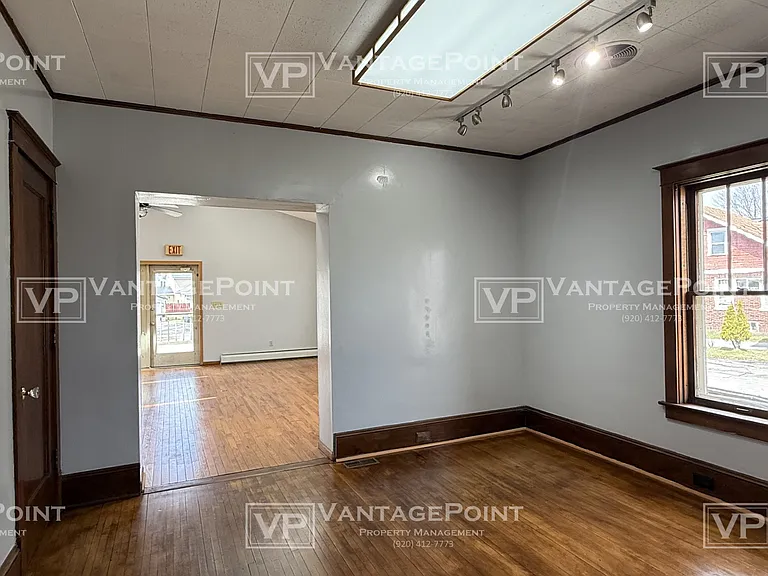 447 S Commercial St #1 — Photo 12