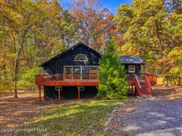 1274 Park Dr, East Stroudsburg, PA 18302