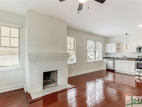 5th image of 301 W Henry St #A